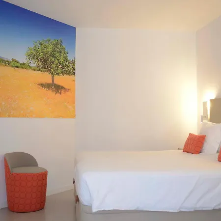 מלון דירות B-llobet Sun & Confort 4*